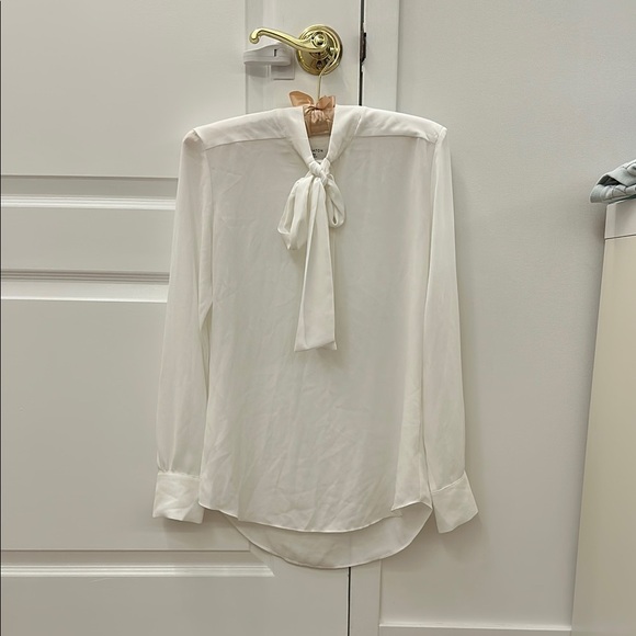 Aritzia Tops - White aritzia blouse like new